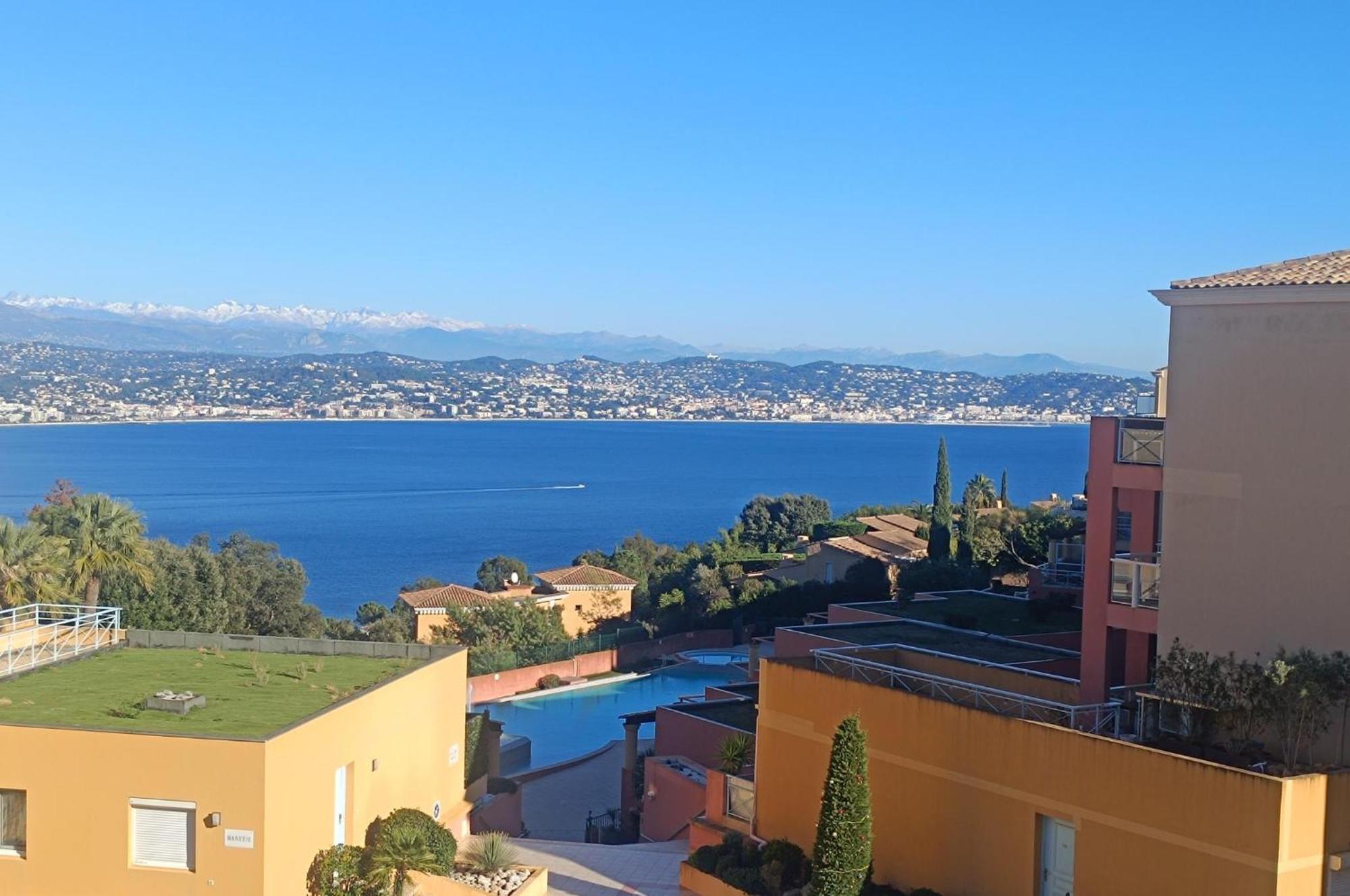 Magnifique Vue Mer Et Piscine - Les Cles De L Esterel Theoule-sur-Mer Exterior photo