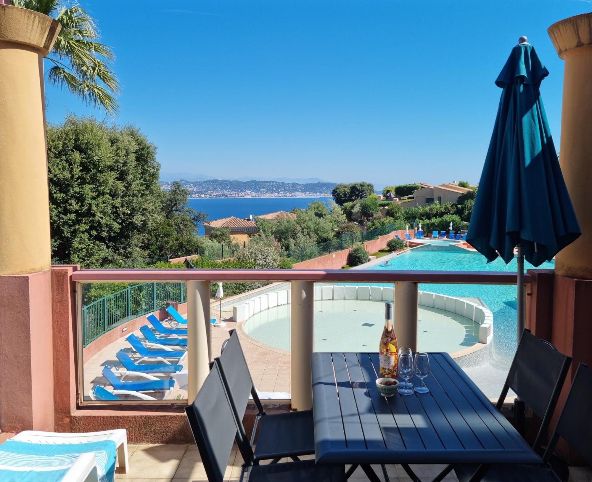 Magnifique Vue Mer Et Piscine - Les Cles De L Esterel Theoule-sur-Mer Exterior photo